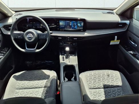 New 2026 Nissan Kicks SV w/ Charging Package FWD image 11