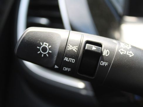 New 2026 Kia Seltos S FWD image 25