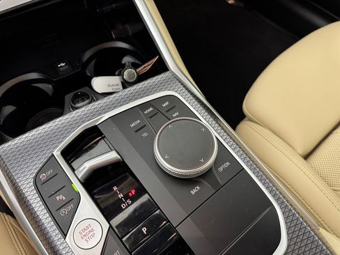 Used 2025 BMW 330i Sedan w/ Convenience Package RWD image 28