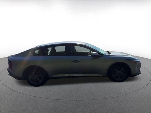 Used 2025 Kia K4 FWD image 14