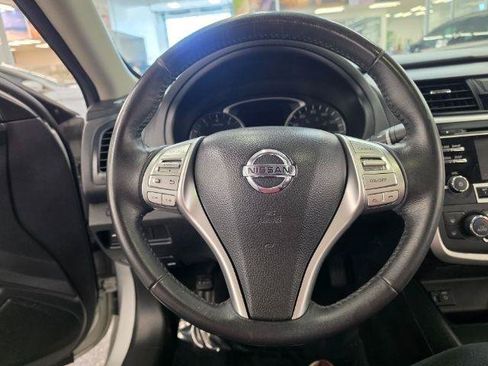 Used 2016 Nissan Altima 2.5 SV w/ Convenience Package FWD image 15