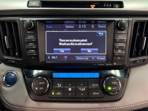 Used 2018 Toyota RAV4 XLE w/ Convenience Package AWD/4WD image 28