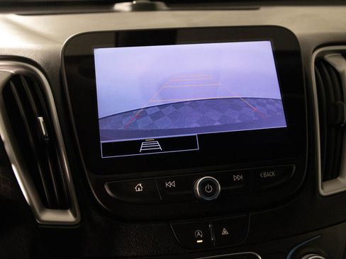 Used 2021 Chevrolet Malibu LS image 7