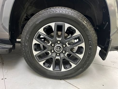 Used 2023 Toyota Sequoia Limited image 16