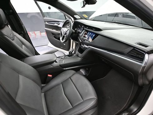 Used 2024 Cadillac XT5 Premium Luxury image 54
