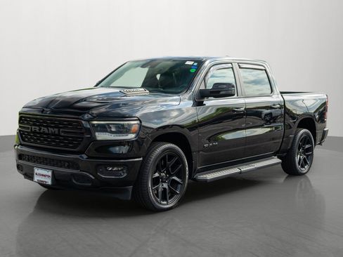 Used 2023 RAM 1500 Laramie AWD/4WD image 3