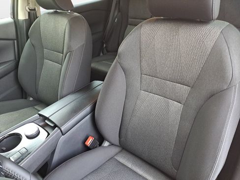 Used 2026 Nissan Rogue SV AWD/4WD image 14