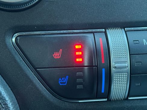 Used 2023 Ford Mustang Premium image 5