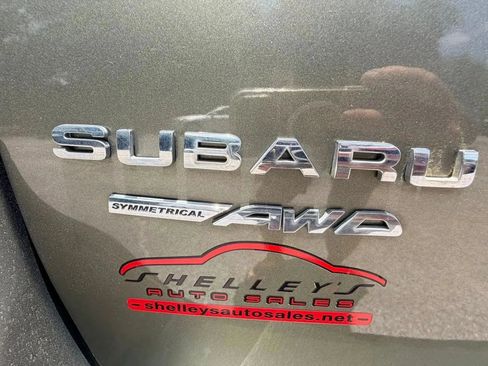 Used 2016 Subaru Outback 2.5i Limited AWD/4WD image 9