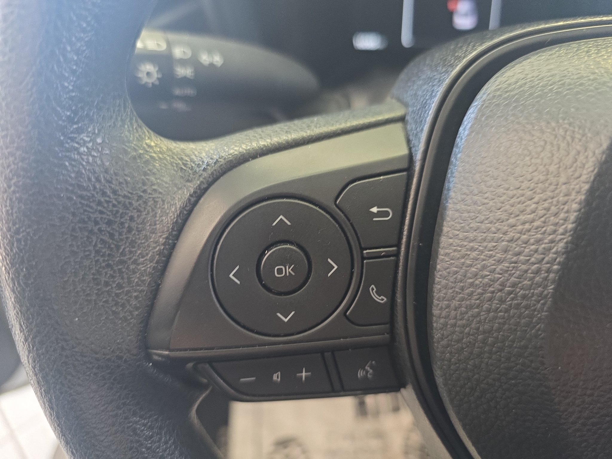 Used 2026 Toyota Corolla LE FWD image 20