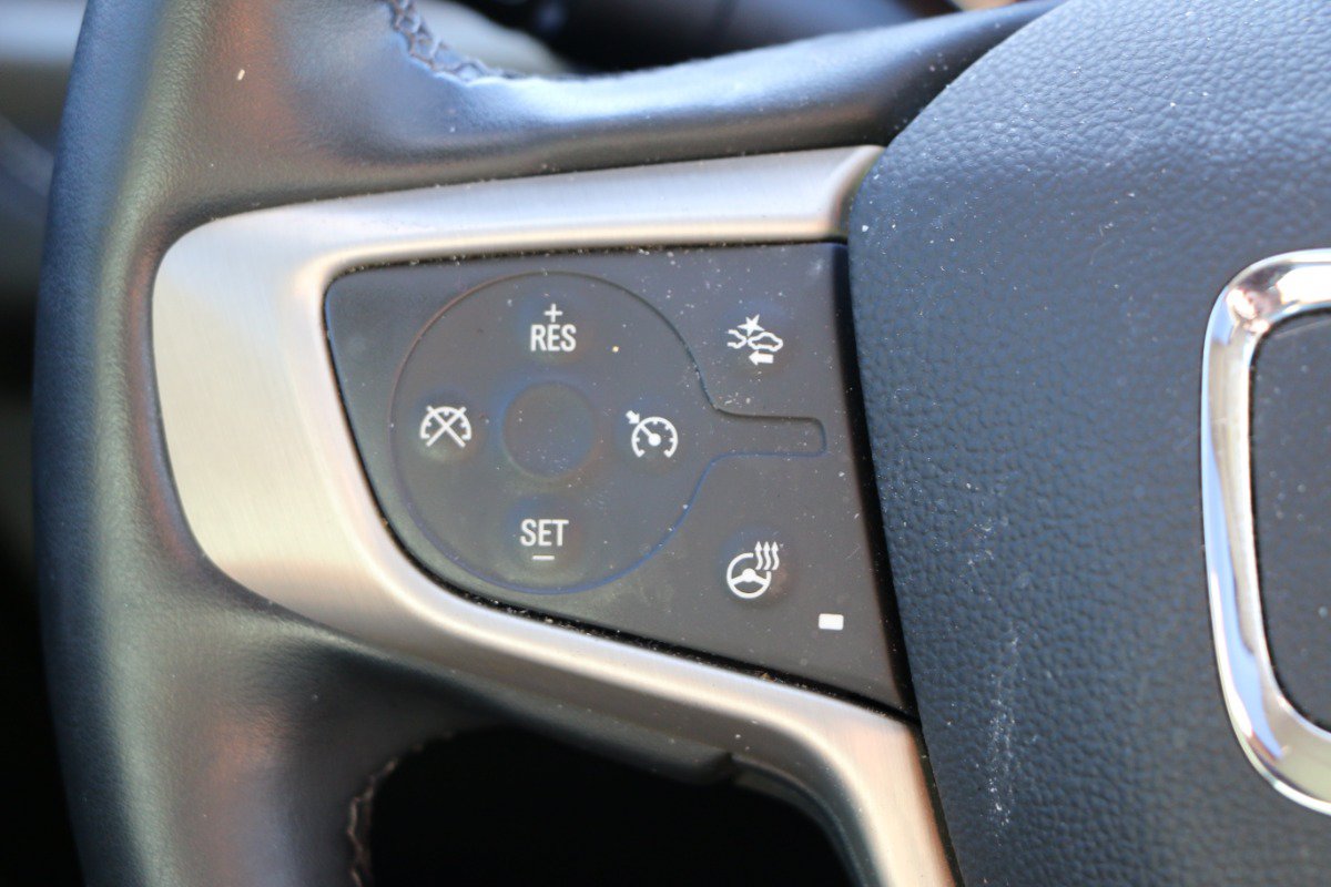 Used 2023 GMC Acadia Denali w/ Denali Ultimate Package FWD image 21