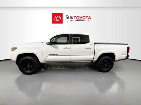 Used 2021 Toyota Tacoma SR5 RWD image 7