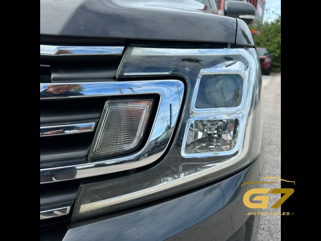 Used 2018 Ford Expedition XLT w/ Equipment Group 202A RWD image 20