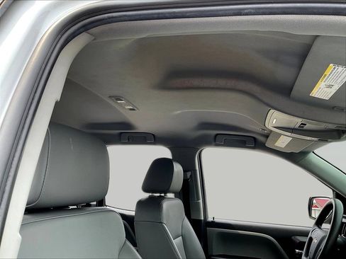 Used 2019 Chevrolet Silverado 1500 W/T w/ WT Convenience Package AWD/4WD image 28