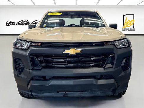 Used 2024 Chevrolet Colorado W/T RWD image 2