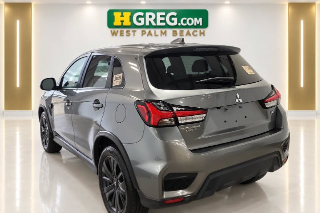 Used 2024 Mitsubishi Outlander Sport ES AWD/4WD image 2