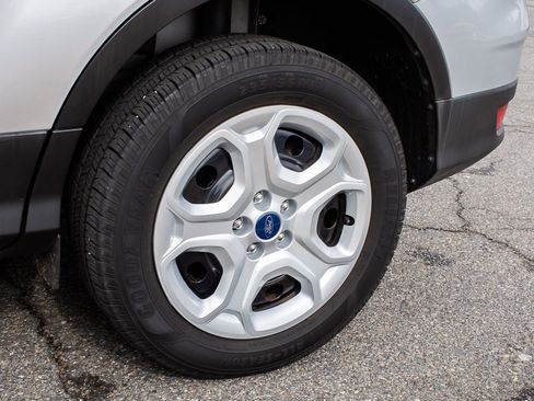 Used 2017 Ford Escape S image 6