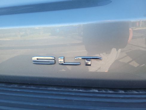Used 2024 GMC Yukon XL SLT w/ SLT Premium Package AWD/4WD image 6