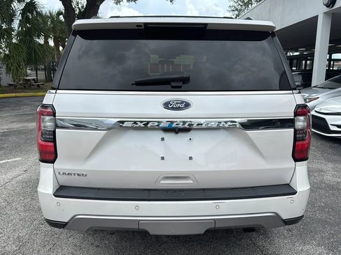 Used 2018 Ford Expedition Limited w/ Equipment Group 302A AWD/4WD image 4