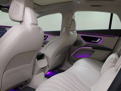 Used 2022 Mercedes-Benz EQS 450+ Sedan image 10