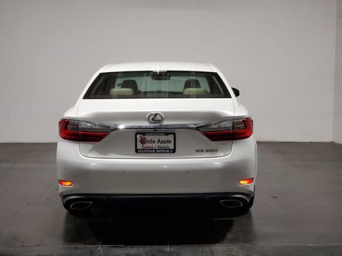 Used 2017 Lexus ES 350 w/ Luxury Package image 28
