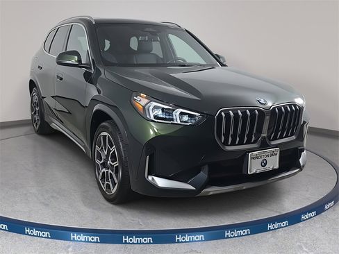 Used 2025 BMW X1 xDrive28i w/ Technology Package image 4
