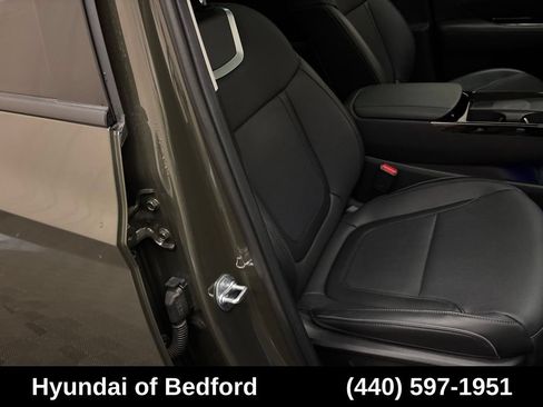 Used 2025 Hyundai Tucson Limited AWD/4WD image 24