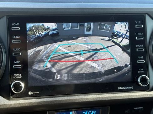 Used 2022 Toyota Tacoma TRD Off-Road w/ Technology Package image 19