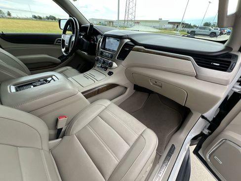 Used 2019 GMC Yukon Denali w/ Enhanced Security Package image 22