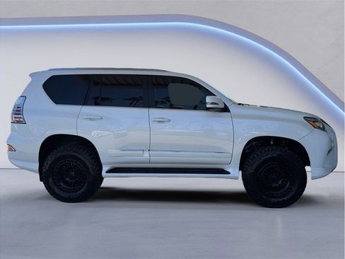 Used 2015 Lexus GX 460 w/ Premium Package AWD/4WD image 7