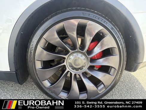 Used 2021 Tesla Model Y Performance image 32
