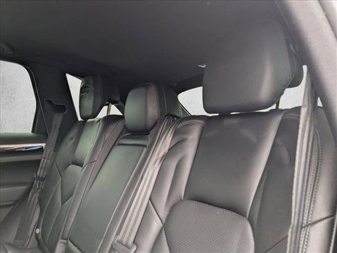 Used 2016 Porsche Cayenne AWD/4WD image 15