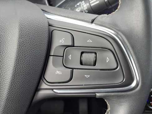 Used 2023 Buick Encore GX Select image 25