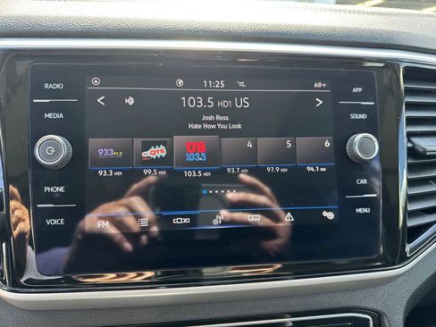 Certified 2023 Volkswagen Atlas SE w/ Panoramic Sunroof Package FWD image 34