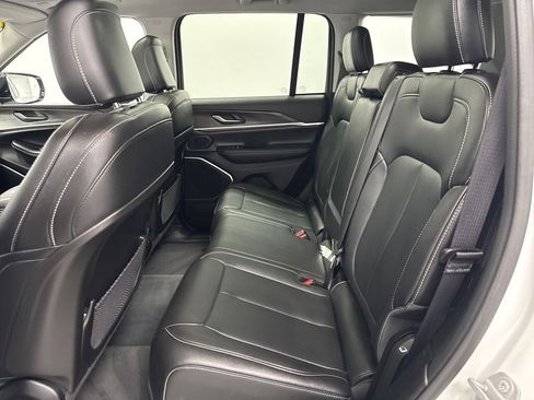 Used 2023 Jeep Grand Cherokee 4WD 4xe image 23