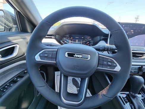 New 2024 Jeep Compass Latitude w/ Sun and Sound Group AWD/4WD image 16
