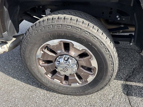 Used 2025 Ford F350 King Ranch w/ FX4 Off-Road Package image 19