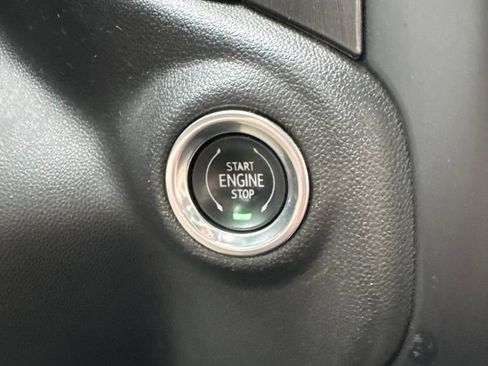 Used 2021 GMC Sierra 1500 AT4 w/ AT4 Value Package AWD/4WD image 17