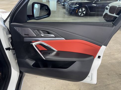 Used 2025 BMW X1 xDrive28i w/ Convenience Package image 9