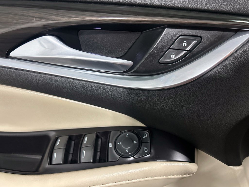 Used 2018 Buick Enclave Essence FWD image 34