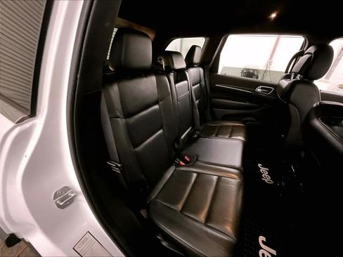 Used 2019 Jeep Grand Cherokee Limited AWD/4WD image 26