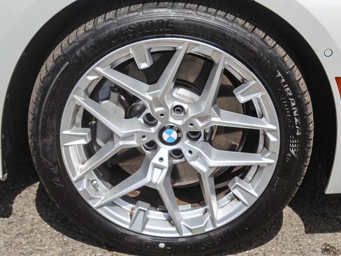 Certified 2025 BMW 330i Sedan image 10