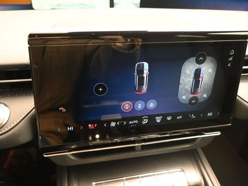 New 2025 Lincoln Nautilus Premier w/ Equipment Group 102A image 14