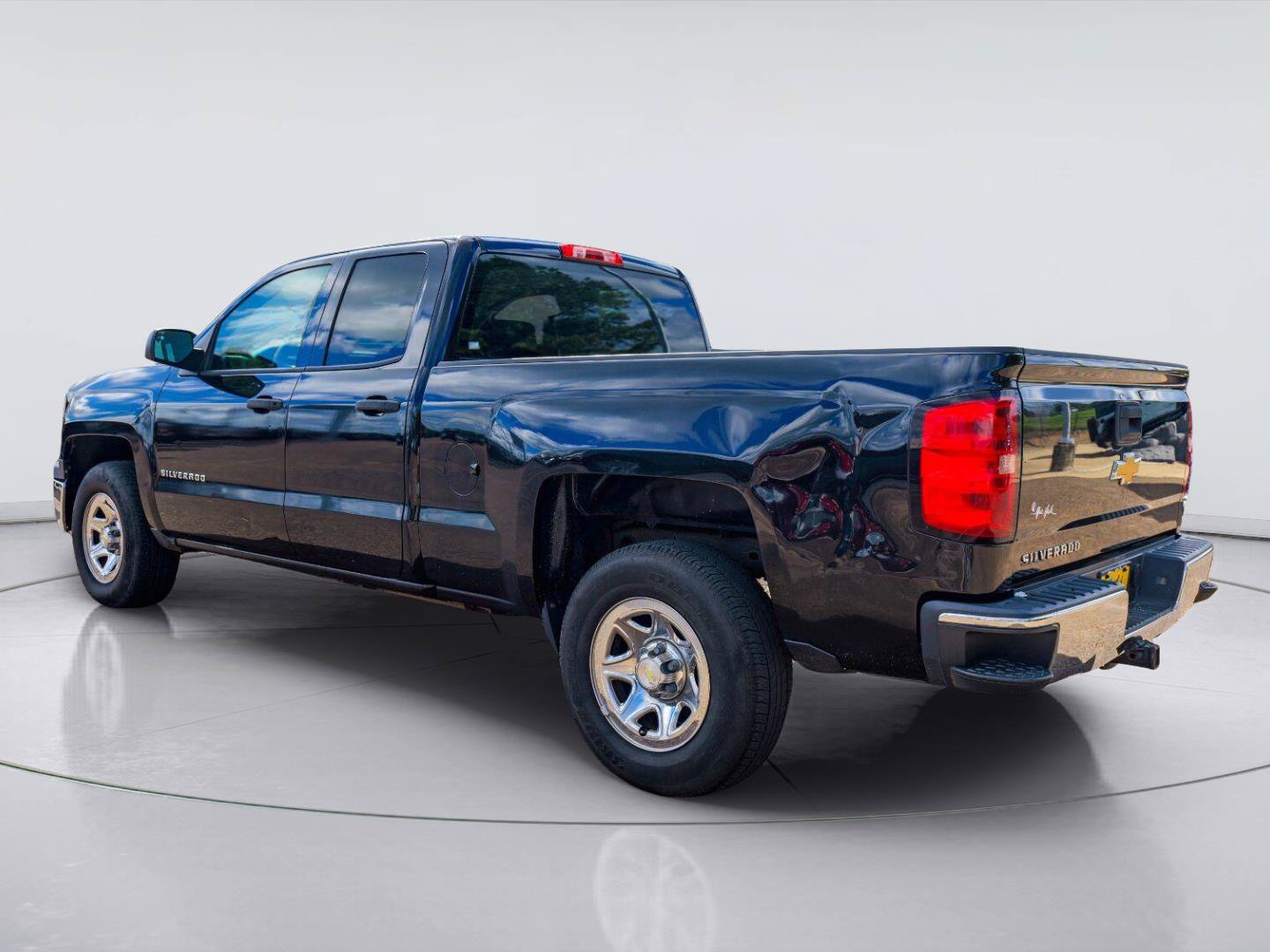 Used 2014 Chevrolet Silverado 1500 W/T w/ Trailering Package AWD/4WD image 6