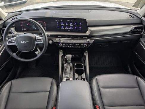 Certified 2025 Kia Telluride S FWD image 21