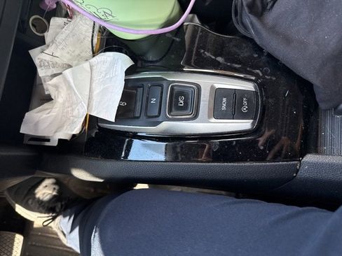 Used 2017 Honda Pilot Touring image 22