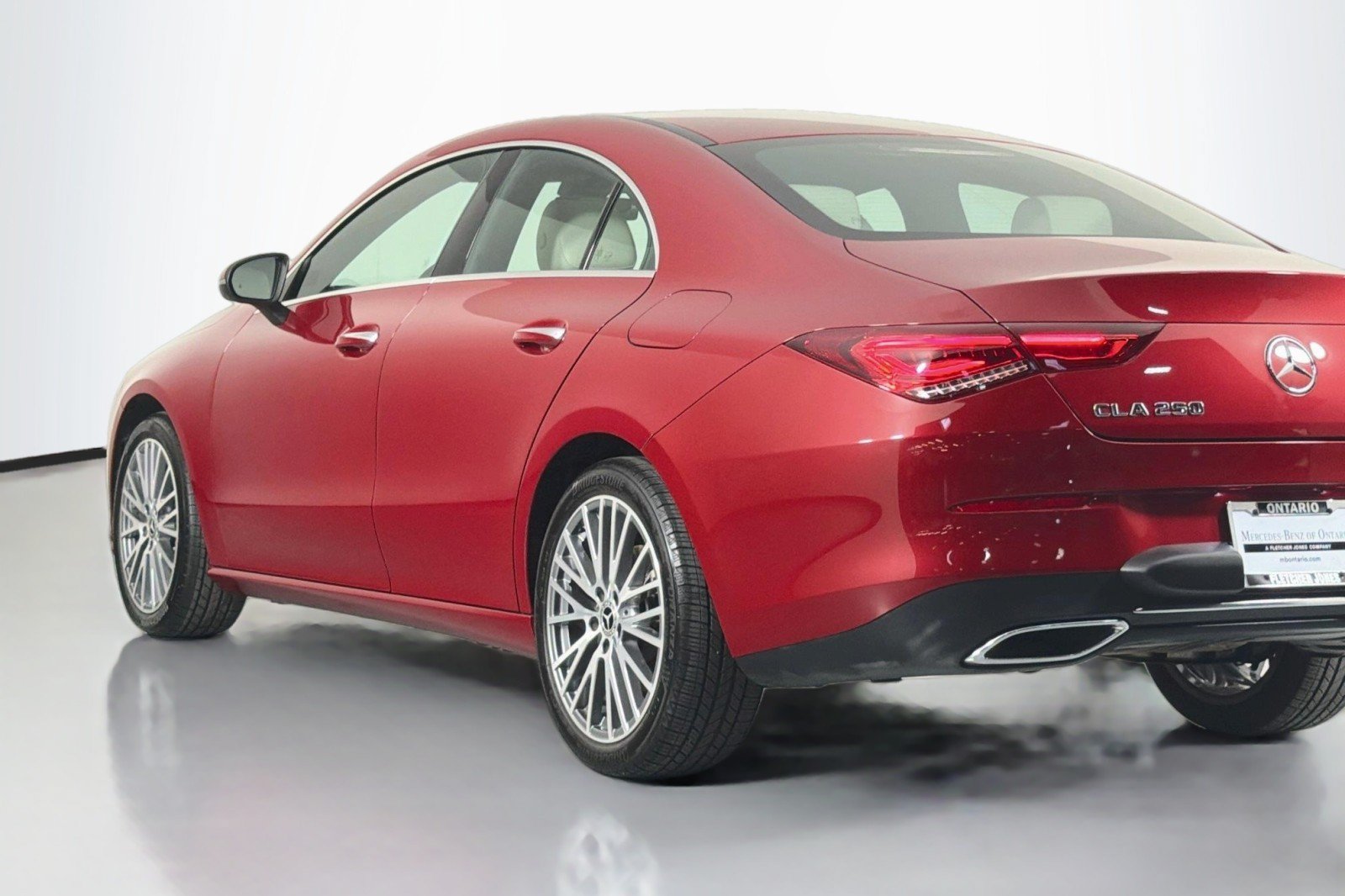 Used 2023 Mercedes-Benz CLA 250 image 17