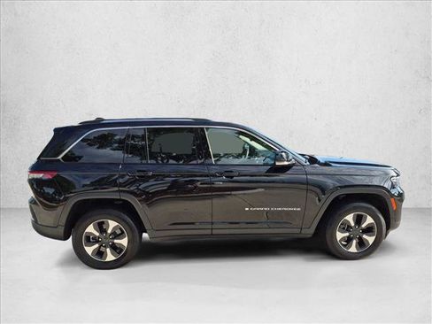 Used 2024 Jeep Grand Cherokee Limited 4xe AWD/4WD image 4