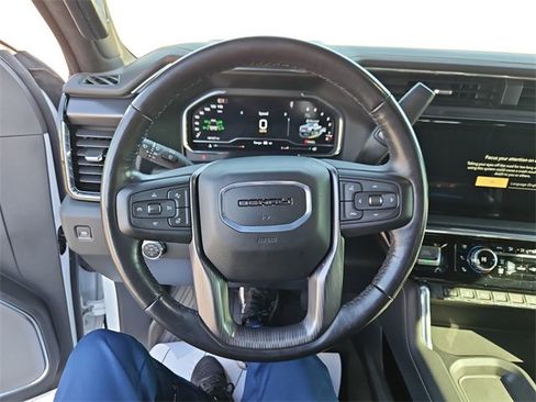 Used 2024 GMC Sierra 3500 Denali Ultimate image 12