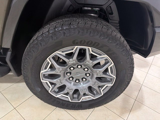 Used 2025 GMC Hummer EV 3X AWD/4WD image 28